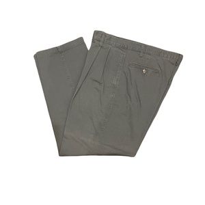 EDDIE BAUER relaxed fit pleated chino pants 36 x 32 pre owned